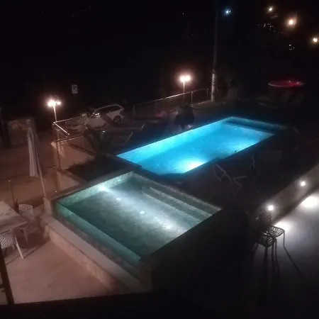 圣马科洛坎达酒店 2* 托里德尔贝纳科